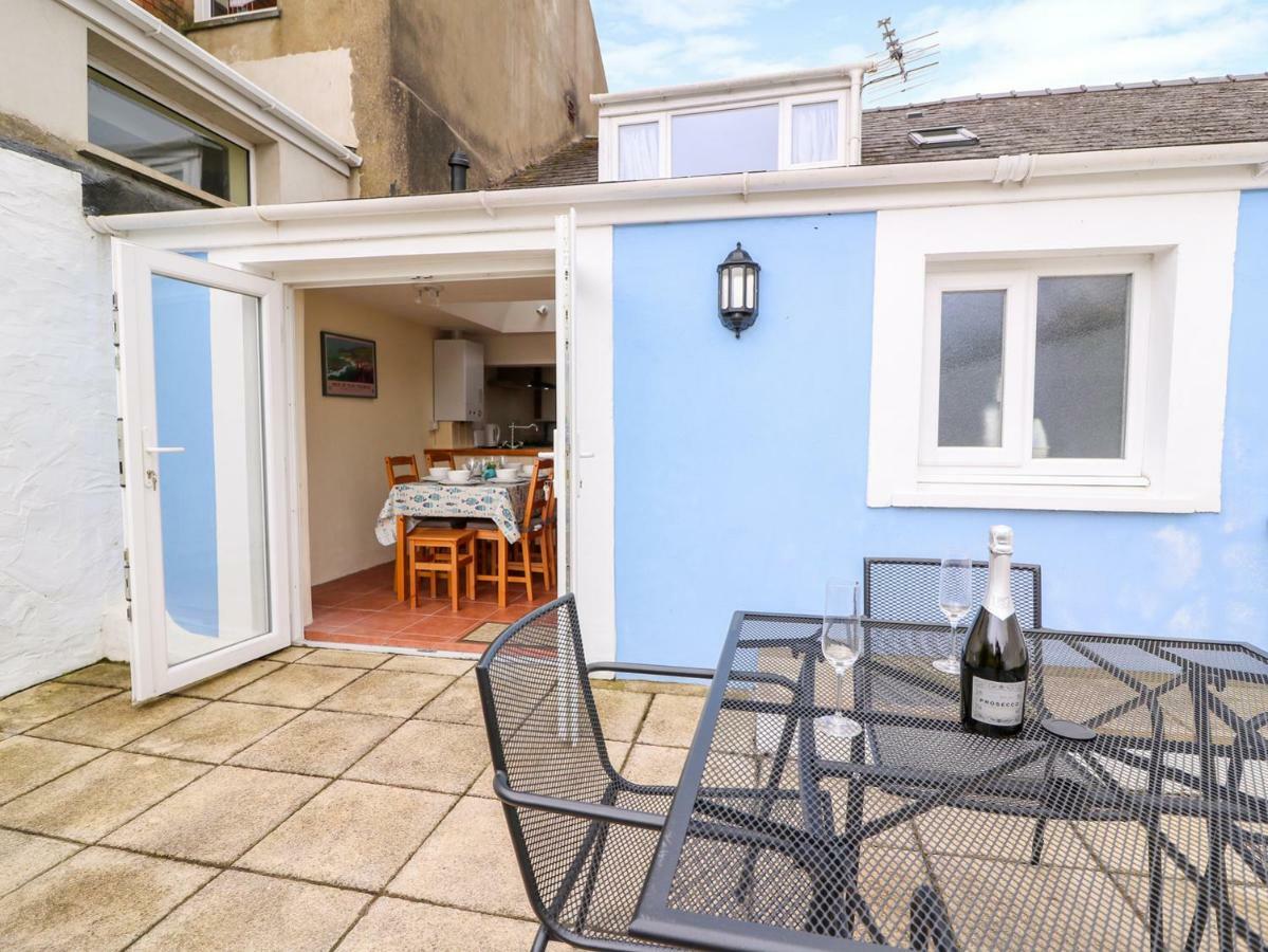 Villa Llety à Fishguard Extérieur photo