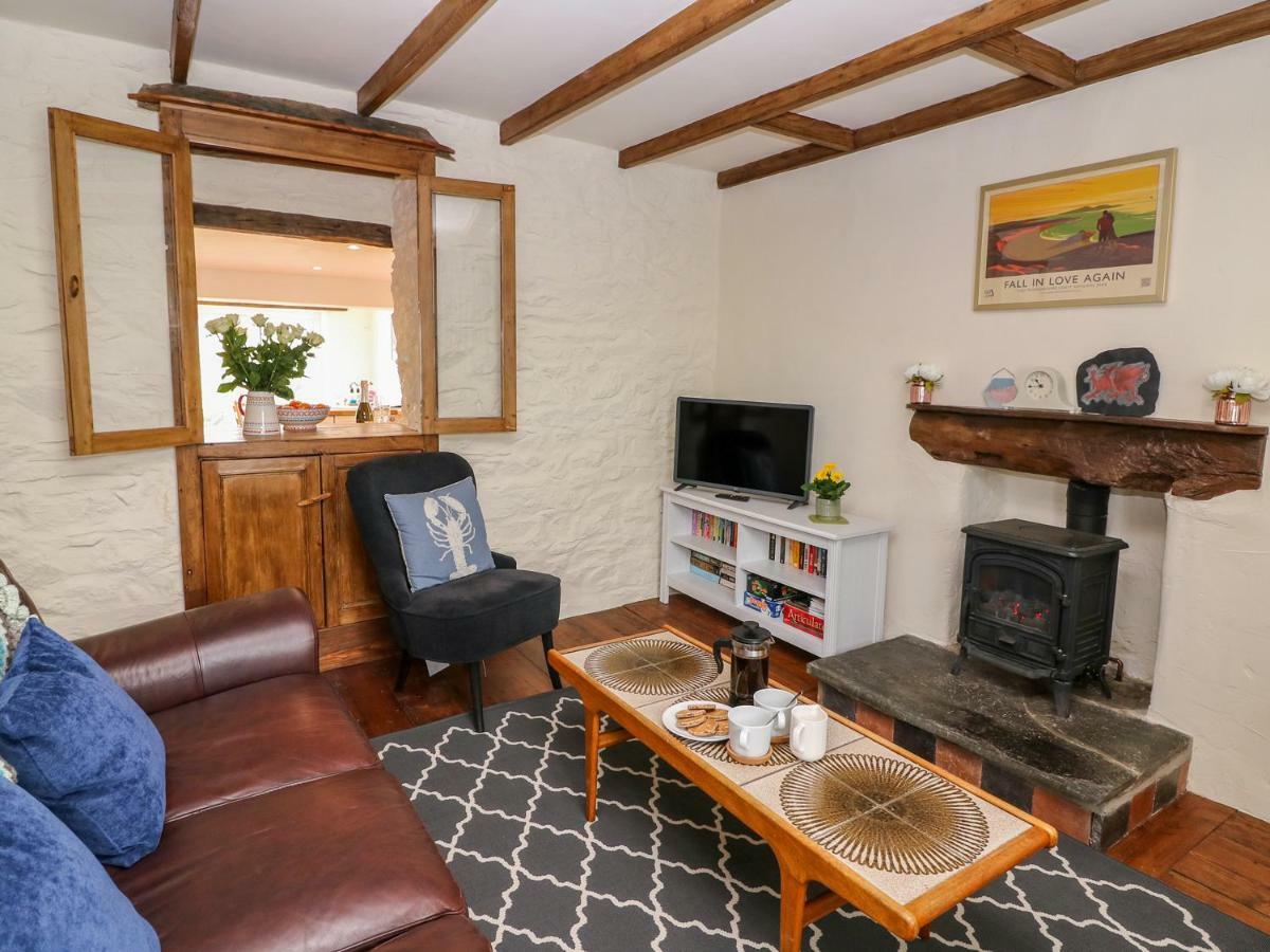Villa Llety à Fishguard Extérieur photo
