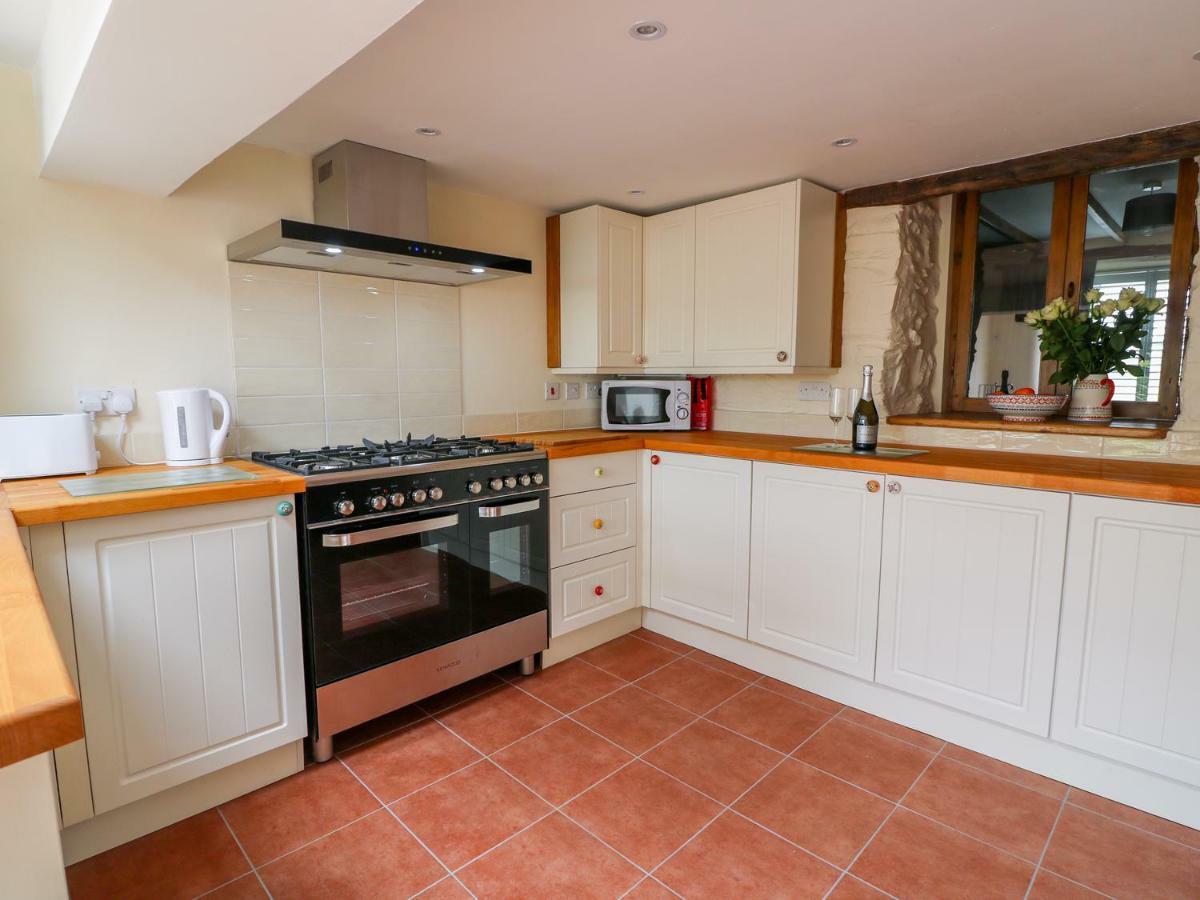 Villa Llety à Fishguard Extérieur photo